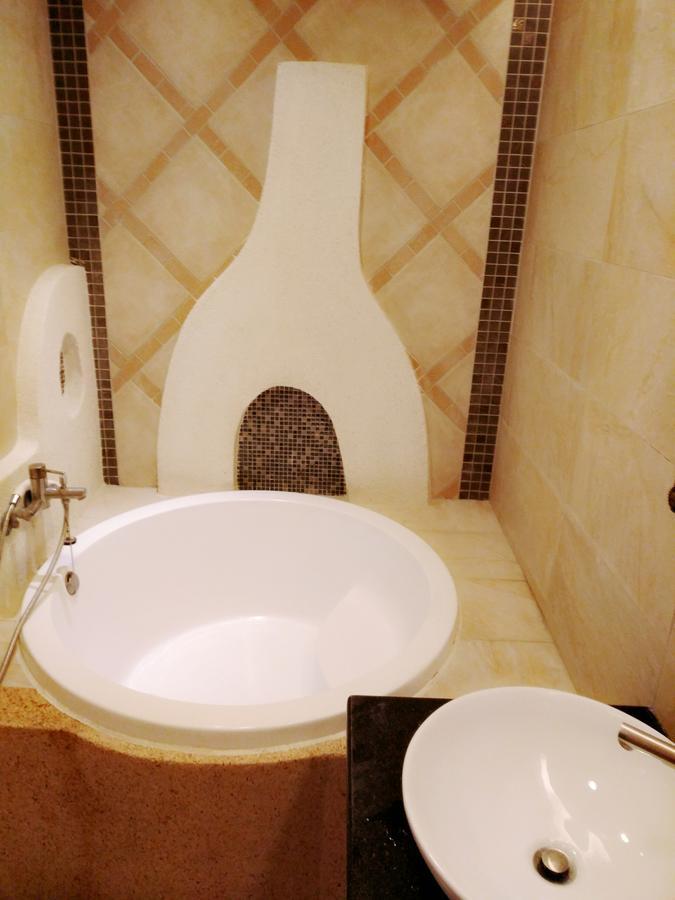 Hong Ben Hotel Kenting Bagian luar foto