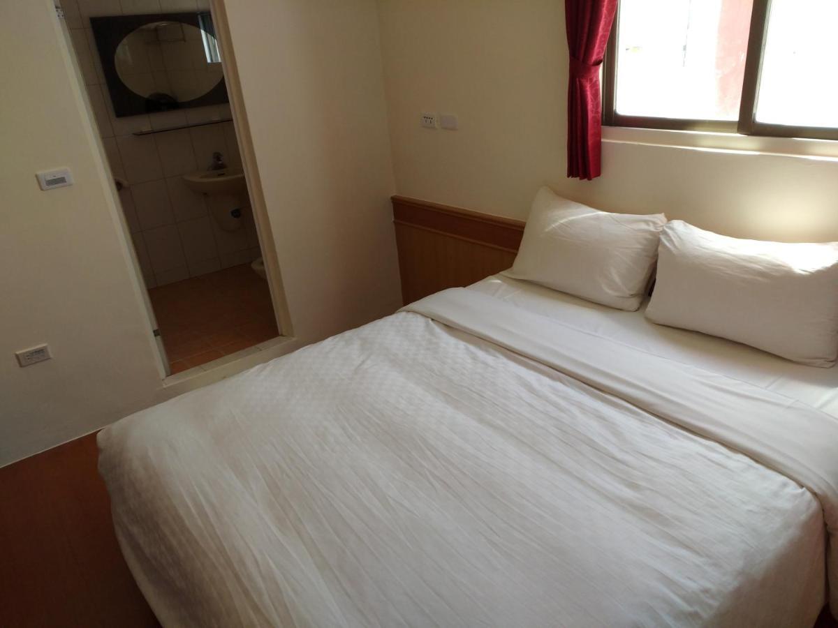 Hong Ben Hotel Kenting Bagian luar foto