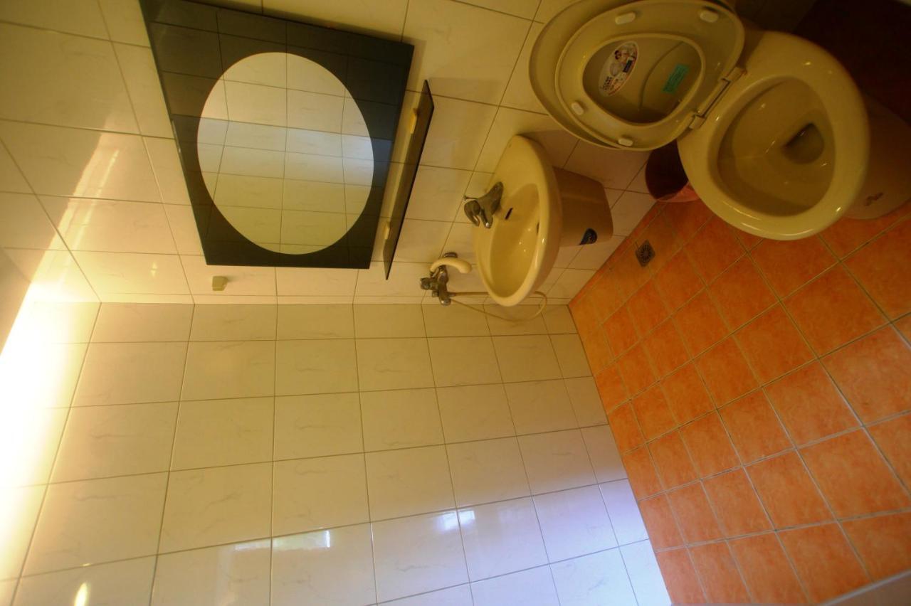 Hong Ben Hotel Kenting Bagian luar foto